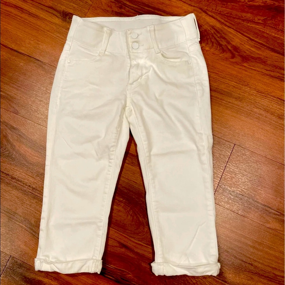 women’s jean capris